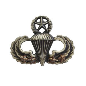 Army Badge: Master Combat Parachute Fourth Award, silver oxidized