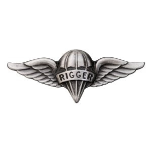 Army Badge: Parachute Rigger, oxidized finish