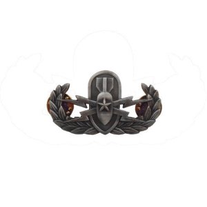 Army Badge: Senior Explosive Ordnance Disposal, miniature, oxidized