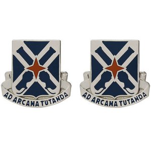 Army Crest: 305th Military Intelligence Battalion, Ad Arcana Tutanda