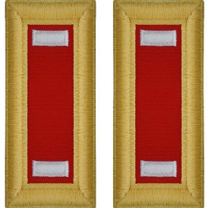 Army Shoulder Strap: First Lieutenant Artillery