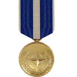 Decorations Full Size Medal: NATO Kosovo, 24k Gold Plated