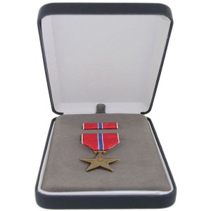 Decorations Medal Presentation Set: Bronze Star