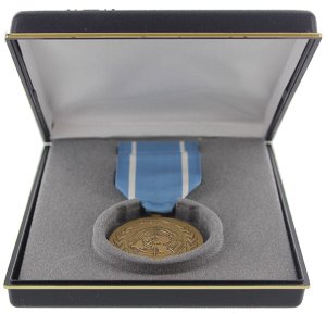 Decorations Medal Presentation Set: United Nation Observer