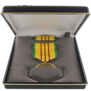 Decorations Medal Presentation Set: Vietnam Service