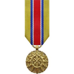 Decorations Miniature Medal: 24k Gold Plated: NATIONAL GUARD Reserve Component Achievement