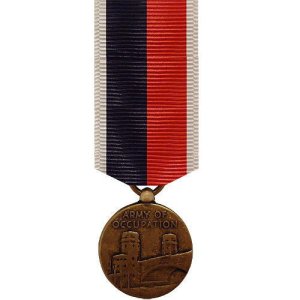 Decorations Miniature Medal: and WWII Occupation
