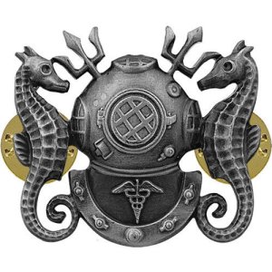 Navy Badge: Diving Medical Technician, regulation size