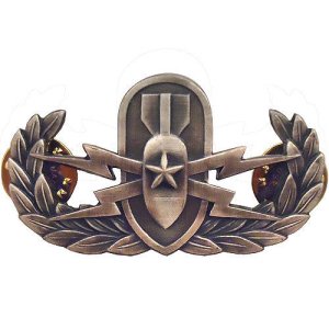 Navy Badge: Senior Explosive Ordnance Disposal, regulation, oxidized