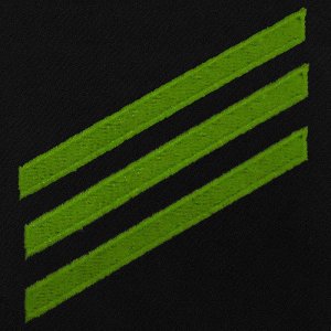 Navy E3 Rating Badge: Airman, green chevrons on blue serge