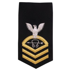 Navy E7 Female Rating Badge: ST Sonarman, seaworthy gold on blue