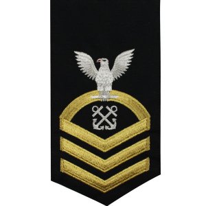Navy E7 Male Rating Badge: Boatswains Mate, seaworthy gold on blue