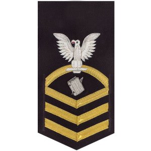Navy E7 Male Rating Badge: Personnelman, vanchief on blue