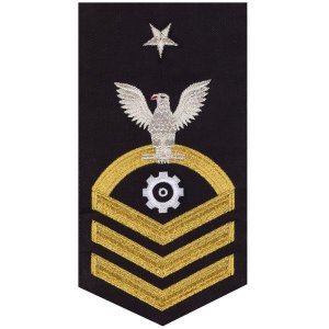 Navy E8 Male Rating Badge: Engineman, seaworthy gold on blue