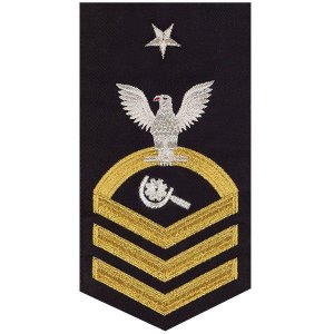 Navy E8 Male Rating Badge: Machinery Repairman, seaworthy gold on blue