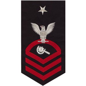 Navy E8 Male Rating Badge: Machinery Repairman, seaworthy red on blue
