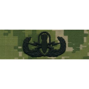 Navy Embroidered Badge: Basic E.O.D., Woodland Digital NWUIII