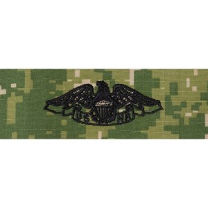 Navy Embroidered Badge: Naval Reserve, Woodland Digital