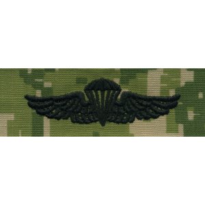 Navy Embroidered Badge: N/MC Parachutist, Woodland Digital