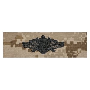 Navy Embroidered Badge: Security Forces Senior Specialist, Desert Digital