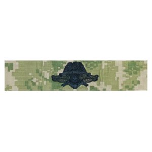 Navy Embroidered Badge: Security Forces Specialist Master/Officer, Woodland Digital