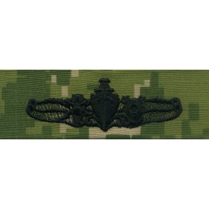 Navy Embroidered Badge: Special Operations Officer, Woodland Digital