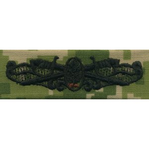 Navy Embroidered Badge: Surface Warfare Dental, Woodland Digital