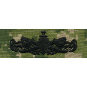 Navy Embroidered Badge: Surface Warfare Enlisted, Woodland Digital