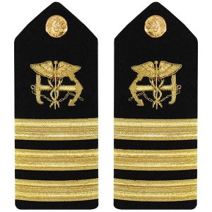 Navy Female Hard Shoulder Board: Commander