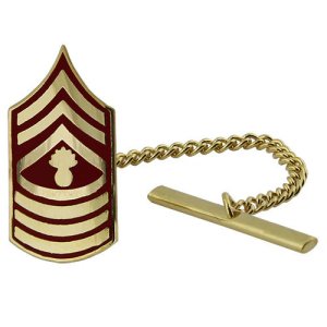 Marine Corps Tie Tac: Master Gunnery Sergeant, gold and red