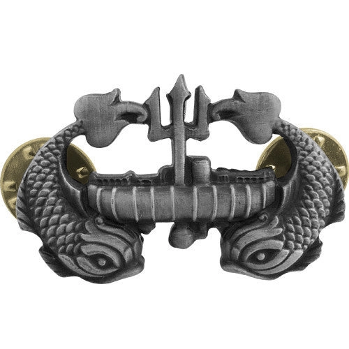 Picture of US Navy Badges Deep Submergence: Enlisted: Regulation Size: Silver Oxidizewd Finish