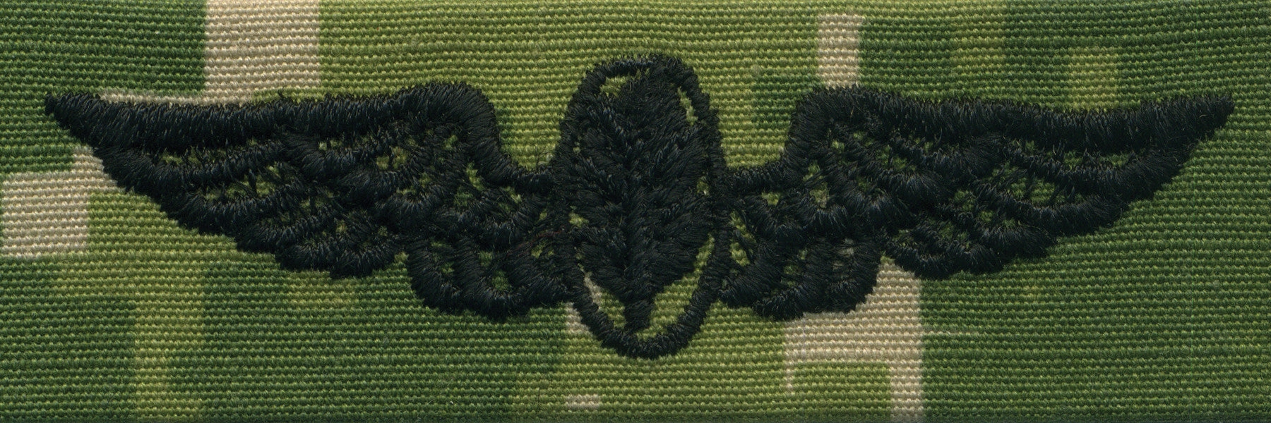 Picture of US Navy Badges Embroidered Flight Nurse: Woodland Digital
