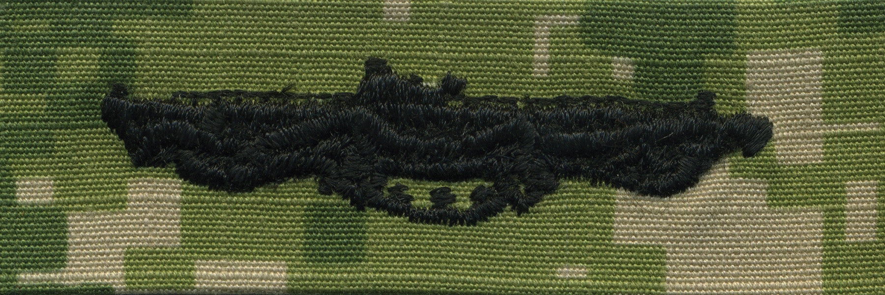 Picture of US Navy Badges Embroidered Submarine Combat Patrol: Woodland Digital