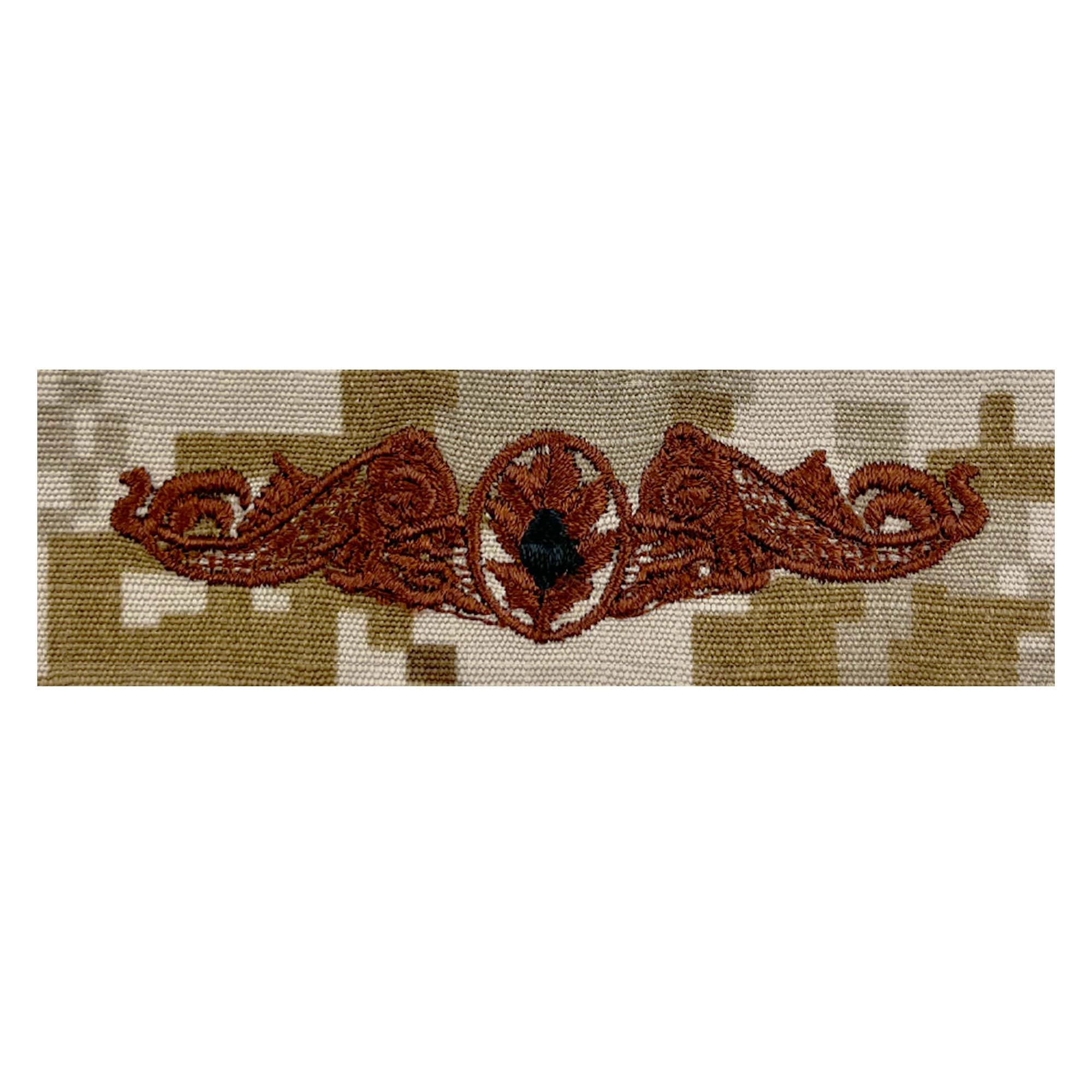 Picture of US Navy Badges Embroidered Submarine Medical: Desert Digital