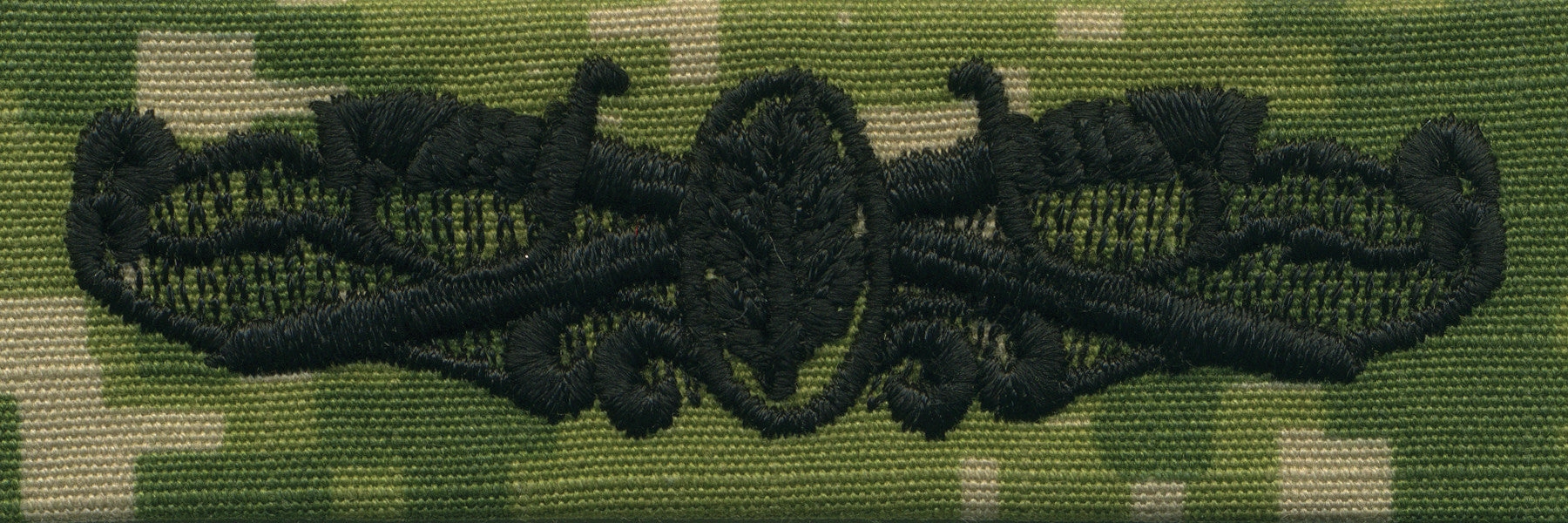 Picture of US Navy Badges Embroidered Surface Warfare Nurse: Woodland Digital